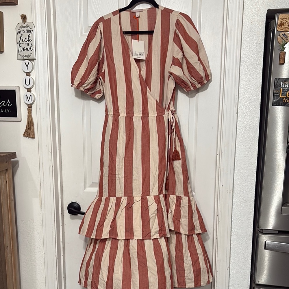 Knox Rose Brown  Puff Sleeve V-Neck Midi Dress
Item # 5